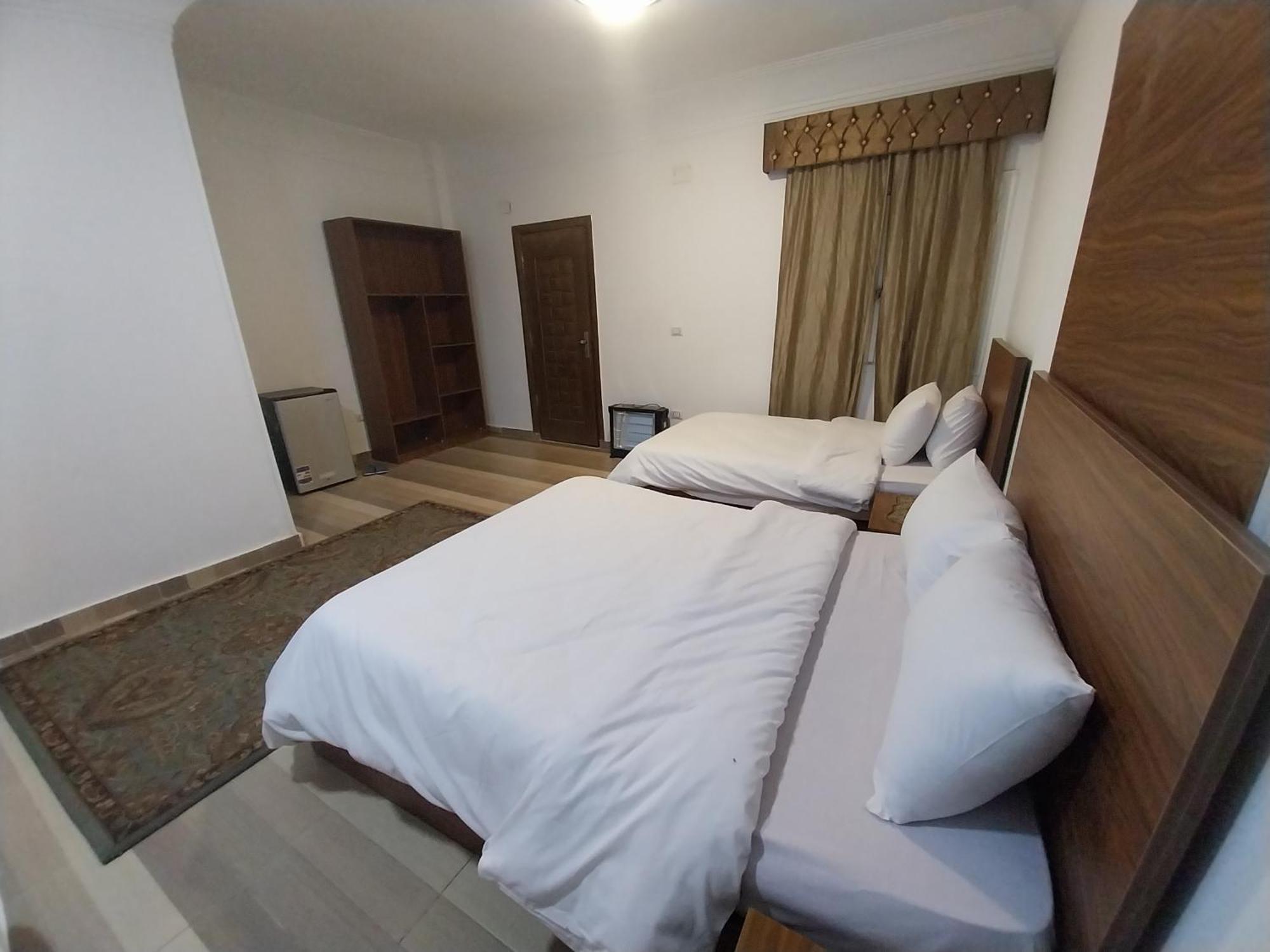 Eagles Pyramids View Hotel Kafrat al Jabal Exterior photo